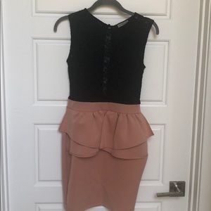 ✨SEXY LACE PEPLUM DRESS✨